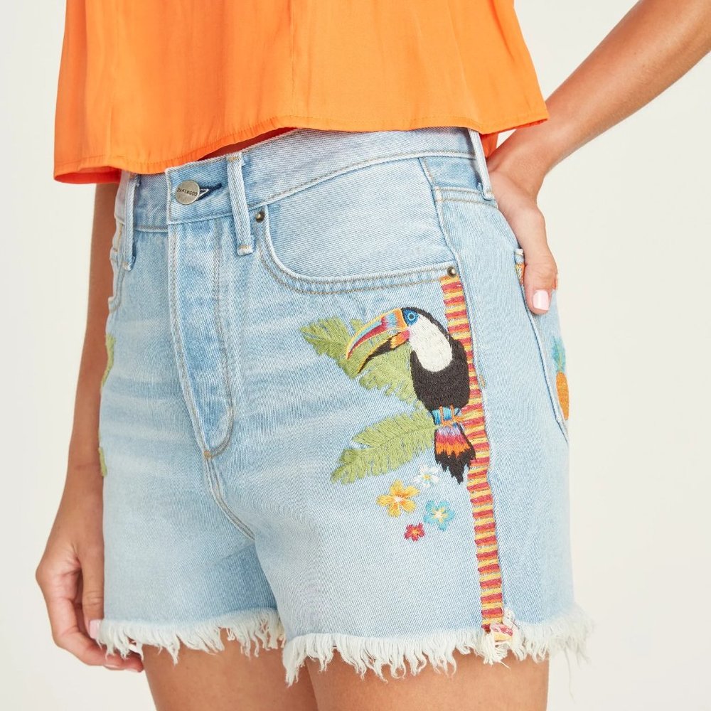 NWT Driftwood Goldie Embroidered shorts, Size 27